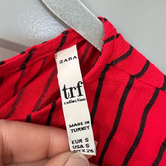 Zara Red and Black Striped Peplum Top with Flutter Sleeves Size Small - Picture 4 of 6